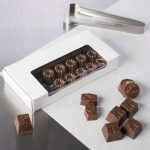 Chocolate Box - 7" x 3 1/2" x 1.25" White 3/4 lb. 1-Piece with Rectangular Window