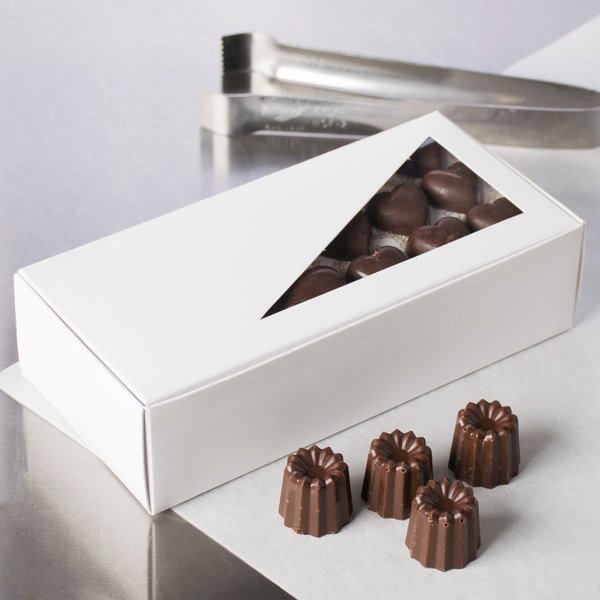 Chocolate-Box-1123712 Chocolate Box - 7" x 3" x 1" White 1 lb. 1-Piece with Triangular Window - Image 1